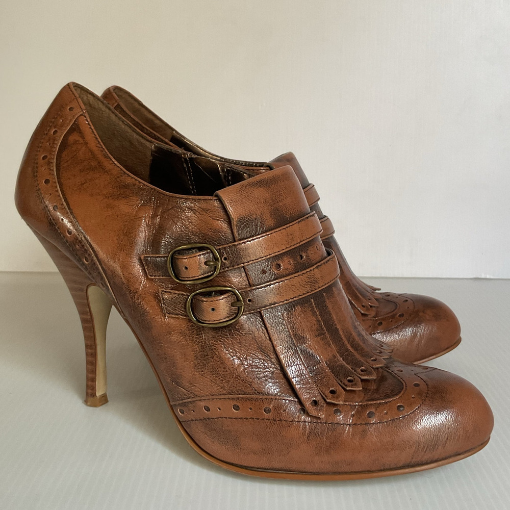 Vintage Enzo Angiolini Brown Leather Fringe Heels Double Buckle Pumps Size 7M - Picture 3 of 10
